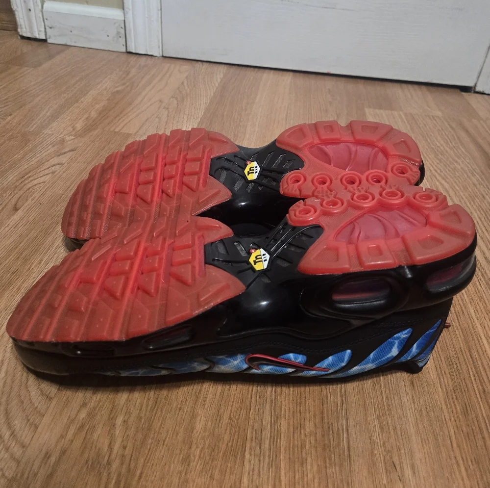 Nike Air Max Plus "Shark Attack" HQ3824-001 Black/Baltic Blue - Men's 12 - Picture 8 of 9